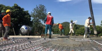 Đổ bê tông mái nhà cấp 4