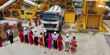 Khánh thành các trạm trộn bê tông mới đáp ứng nhu cầu xây dựng lớn của miền Nam